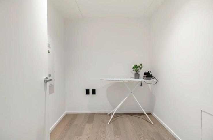 Chic & Modern Retreat The Heart Of Dt Vancouver