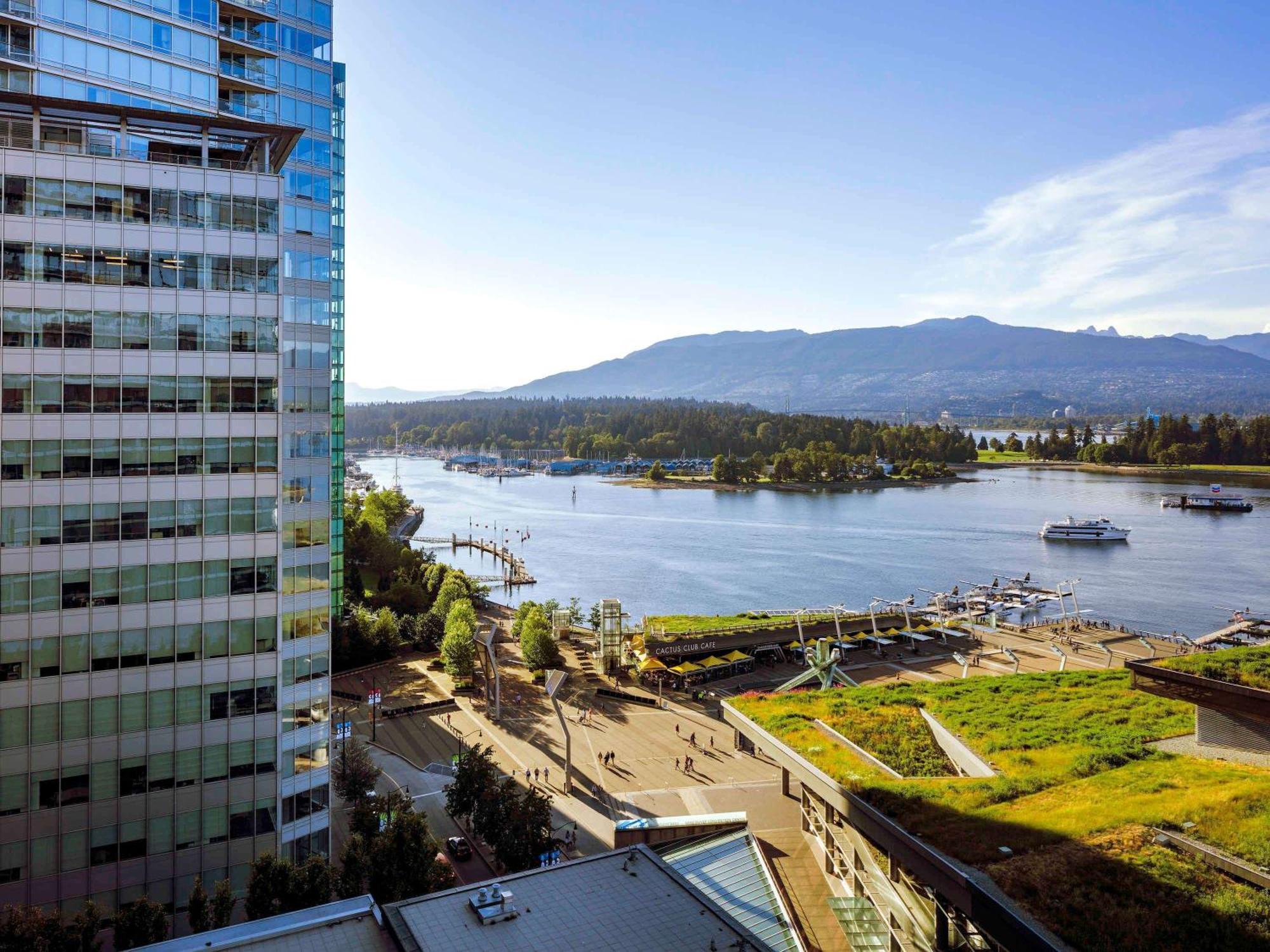Hotel Fairmont Pacific Rim 5*