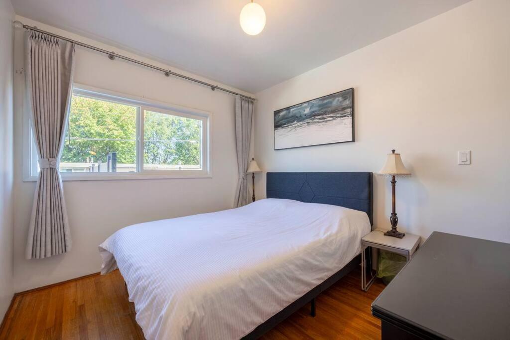 Holiday home Romantic Getaway Near The Heart Of Vancouver