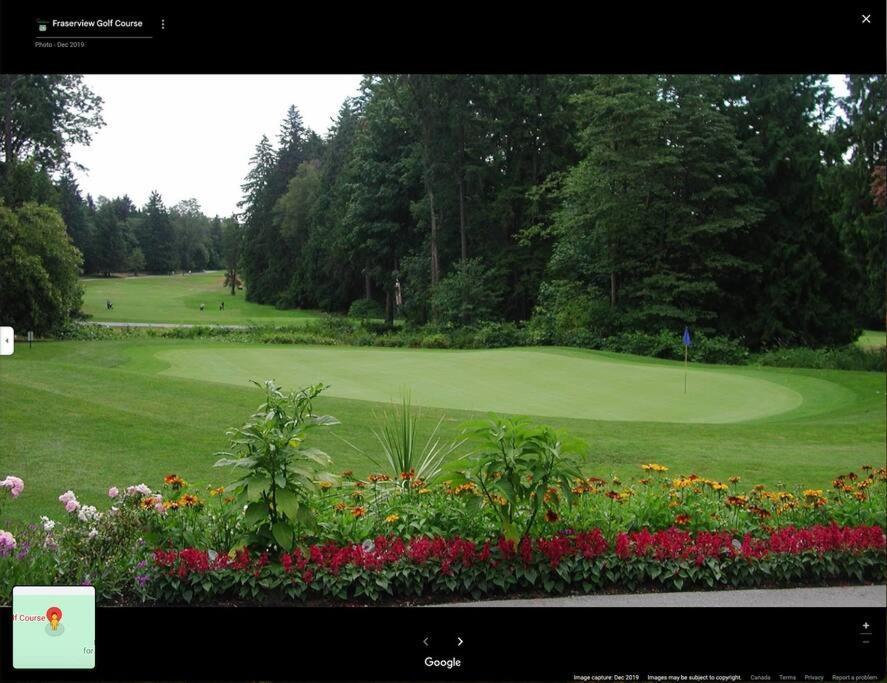 Romantic Getaway Near The Heart Of Vancouver