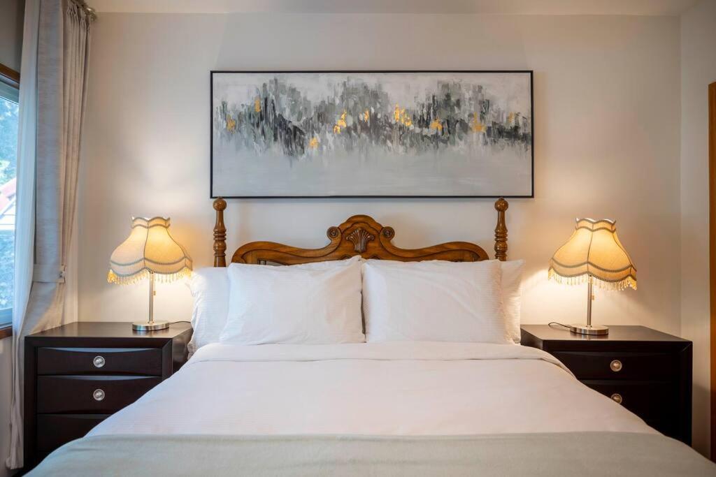Holiday home Romantic Getaway Near The Heart Of Vancouver *