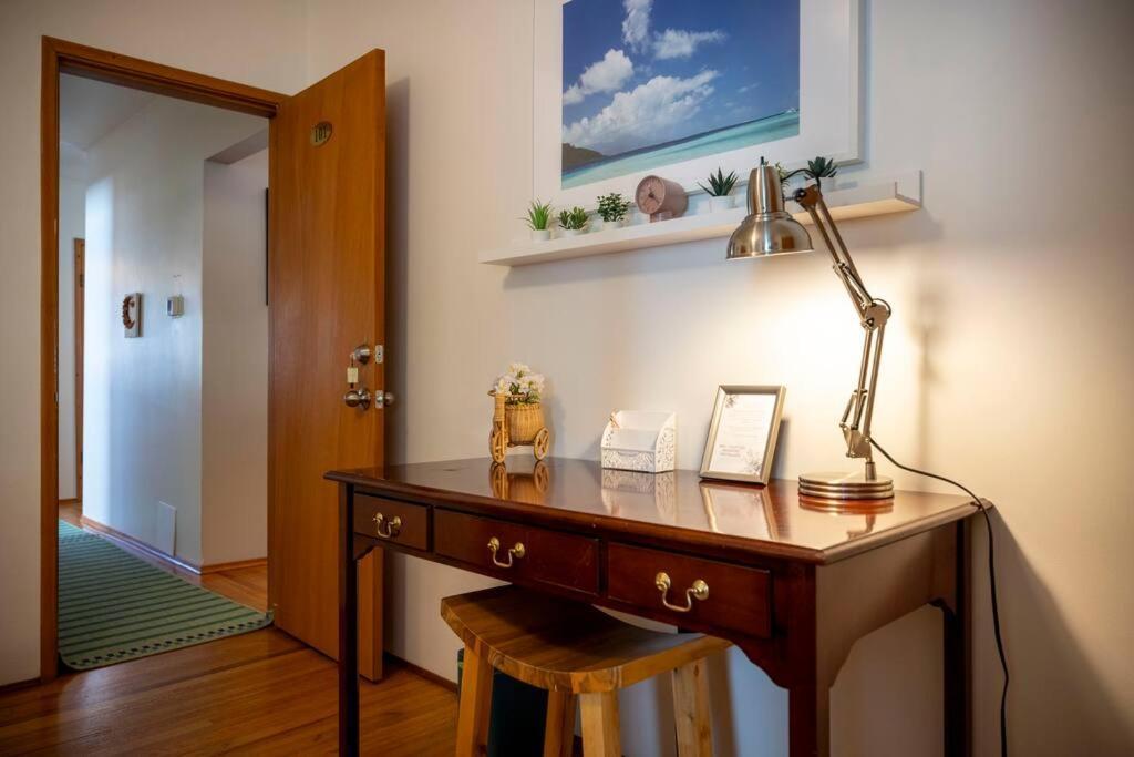 Holiday home Romantic Getaway Near The Heart Of Vancouver Vancouver