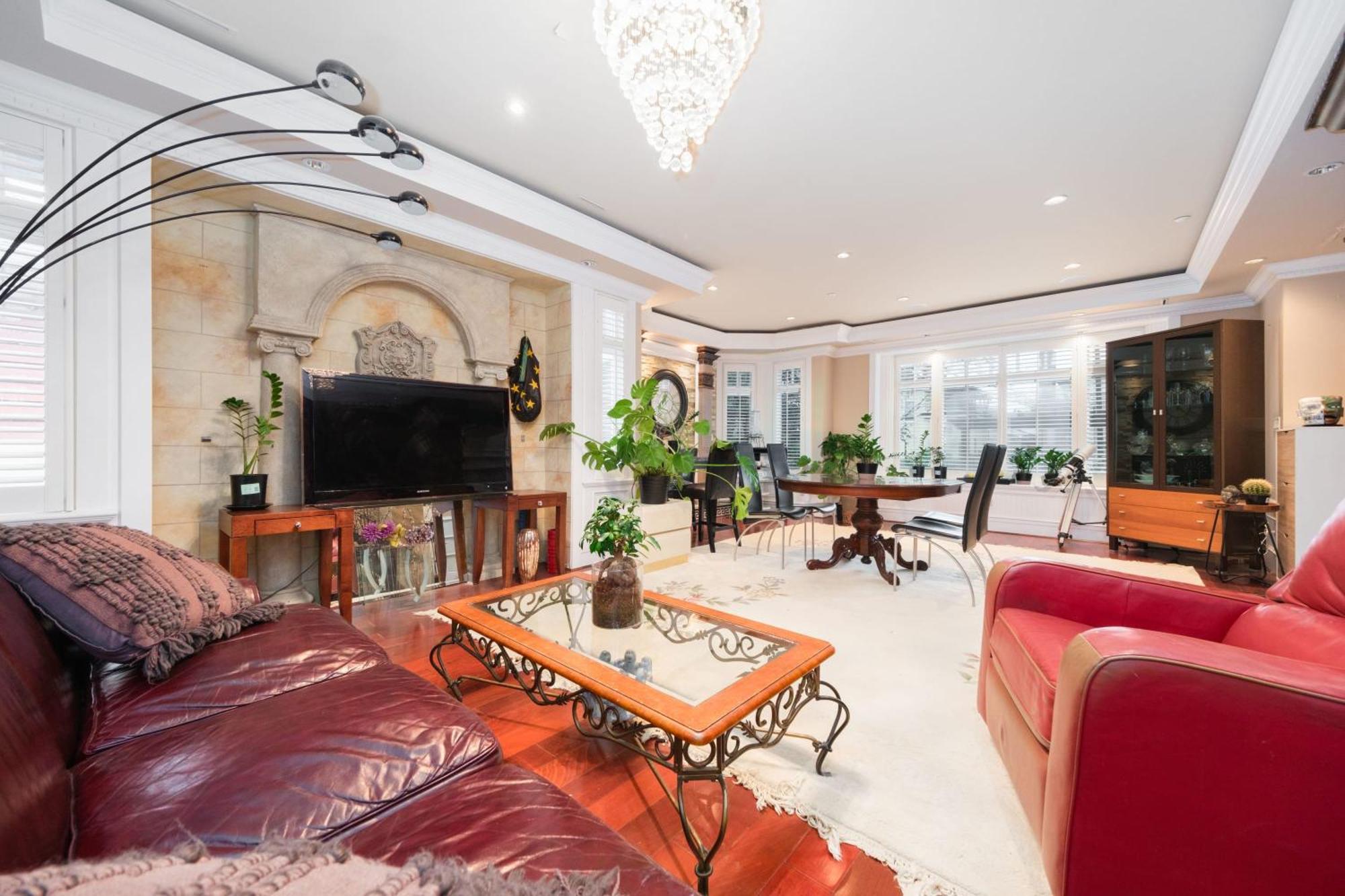 Holiday home Deluxe Double With Private Washroom In Family