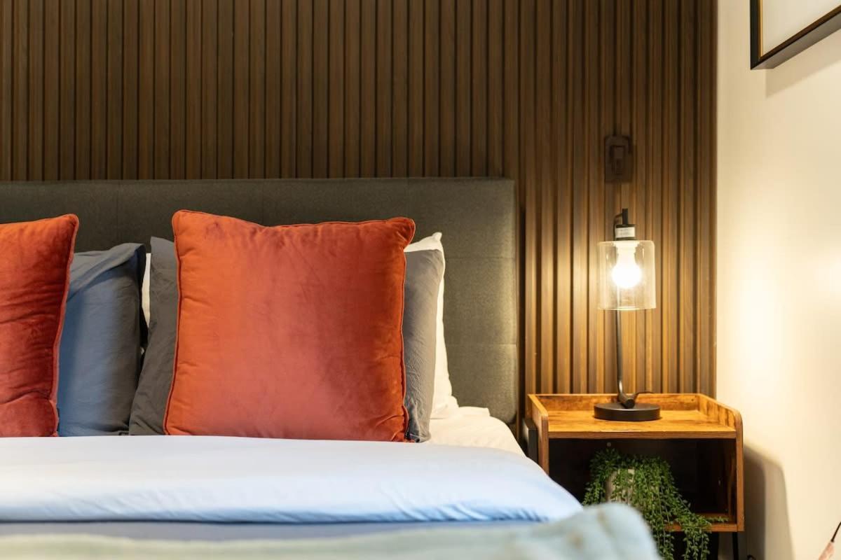 Designer Cozy In Vibrant West End Dwntwn * Vancouver