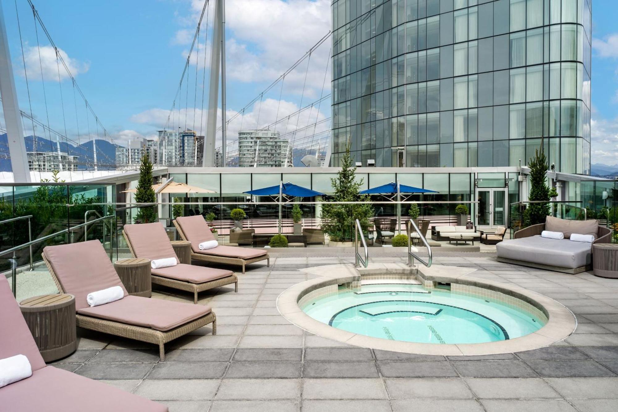 Jw Marriott Parq Hotel 5*