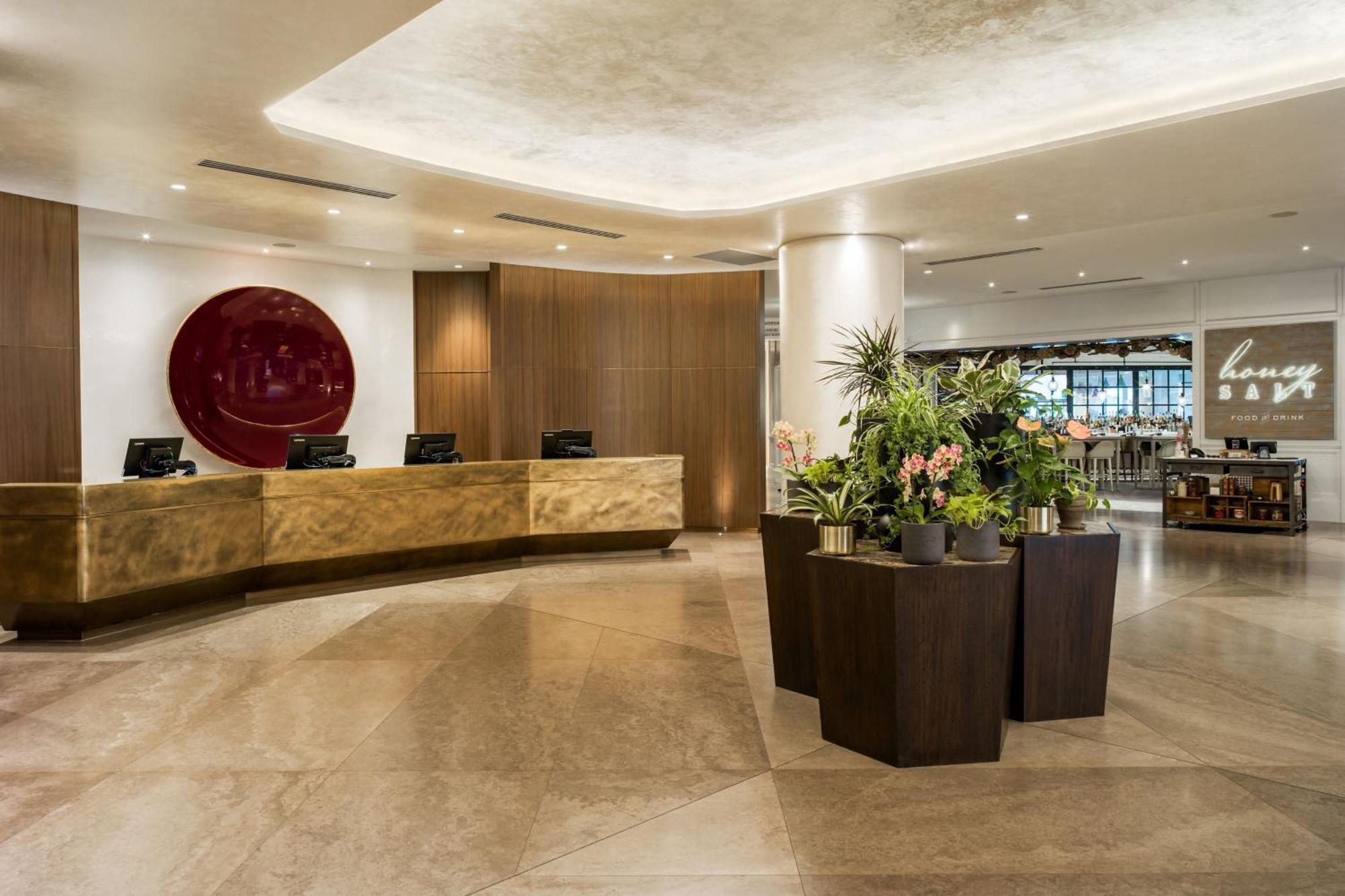 Jw Marriott Parq 5*