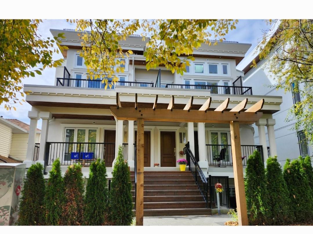 Holiday home Cozy Private Near Yvr Airport