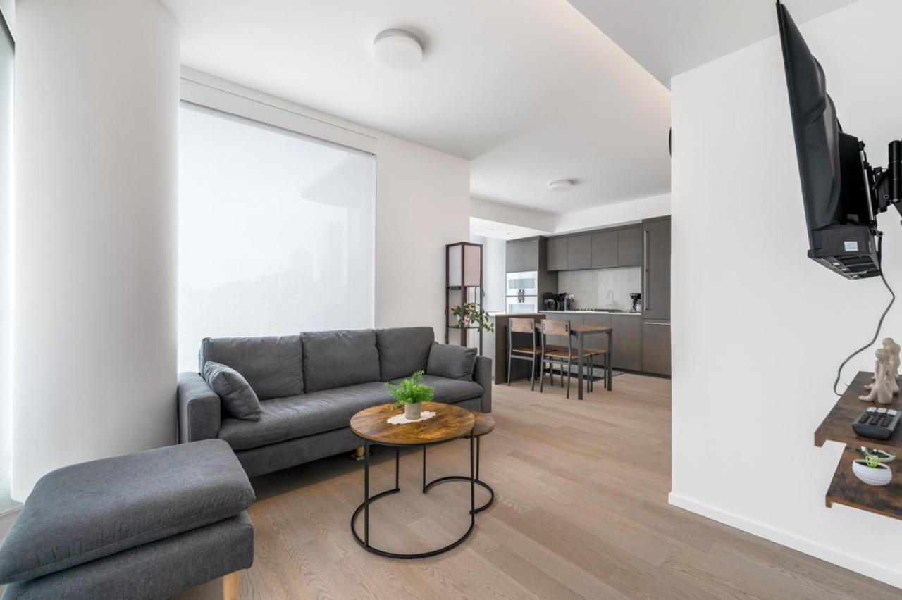 Skyline Retreat 2br Stunning City Views