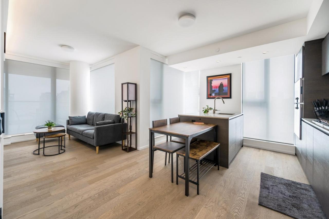 Skyline Retreat 2br Stunning City Views *