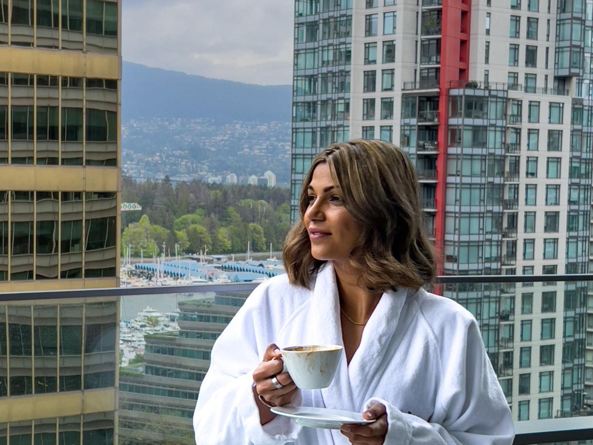 Paradox Hotel Vancouver Hotel