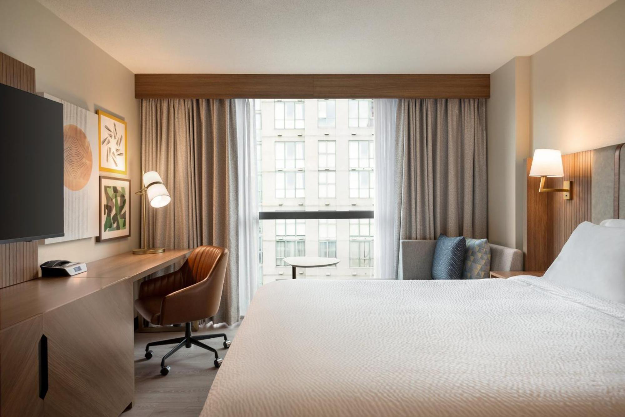 & Downtown By Ihg 3*