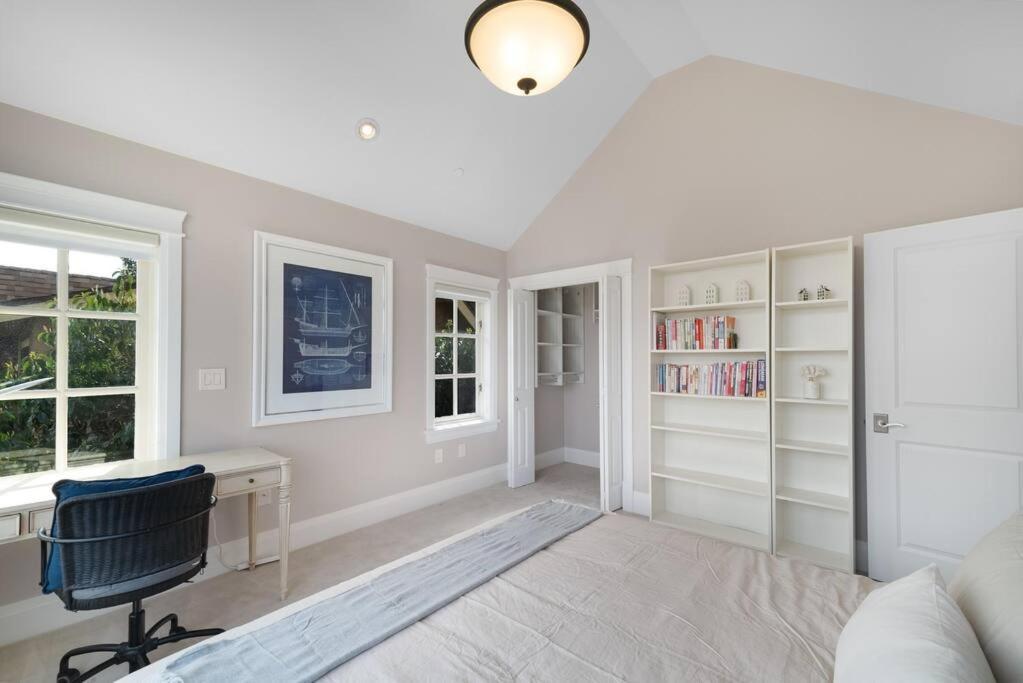 Luxury 4 Beds Ocean-view House Center Of Vancouver