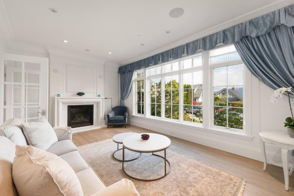 Luxury 4 Beds Ocean-view House Center Of Holiday home Vancouver