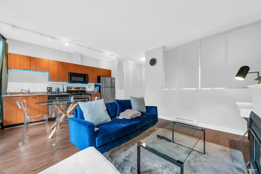 Lovely 2-bedrooms Downtown Free Parking