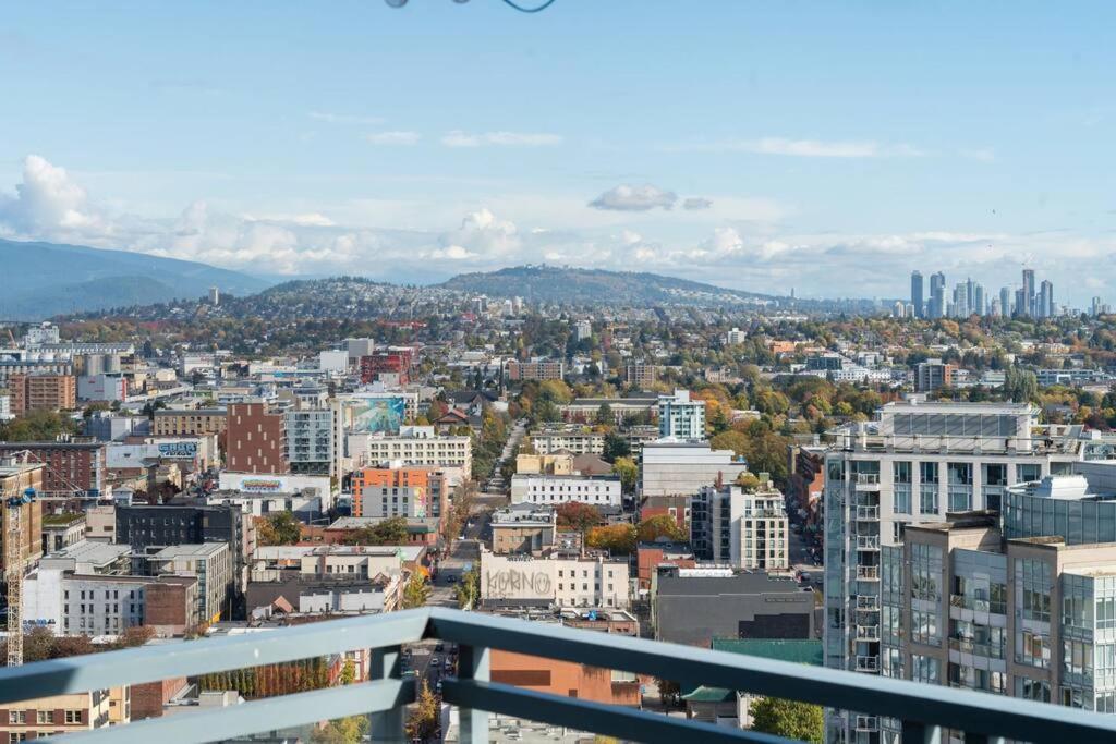 Apartment Luxury 2 Bed 2 Bath Downtown With Free Parking