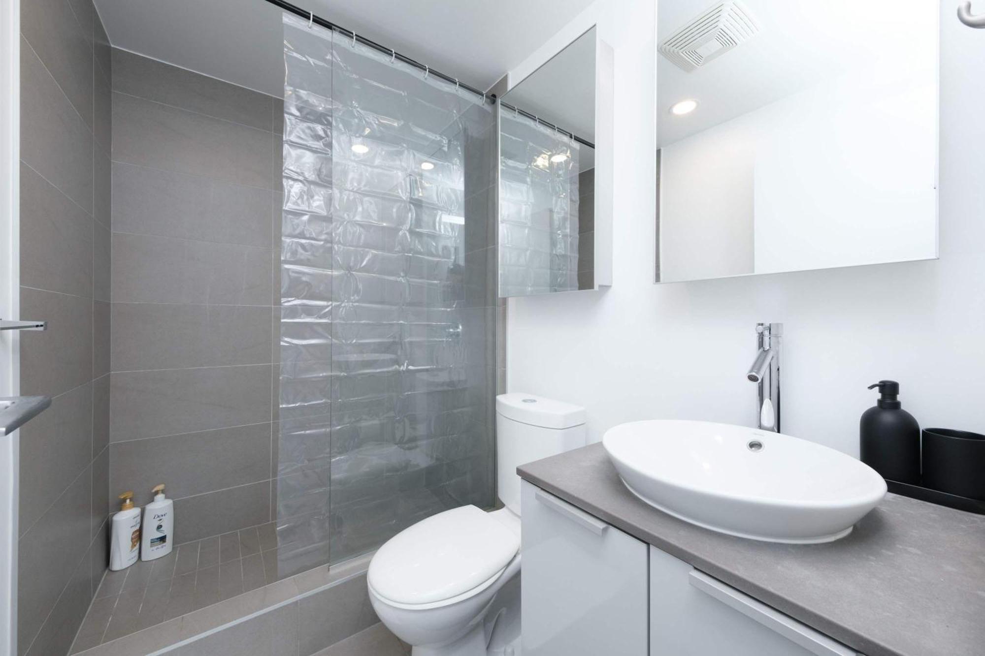 Apartment Modern Downtown With Stunning Water Views Vancouver