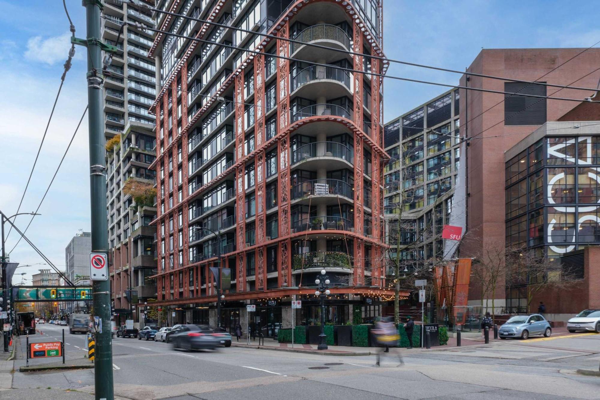 Modern Downtown With Stunning Water Views Apartment *