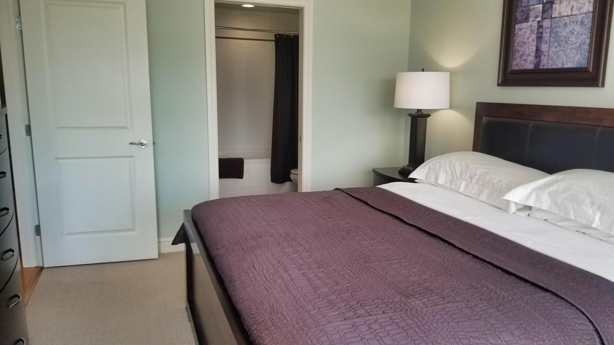 1- Exec Richard Street Vancouver