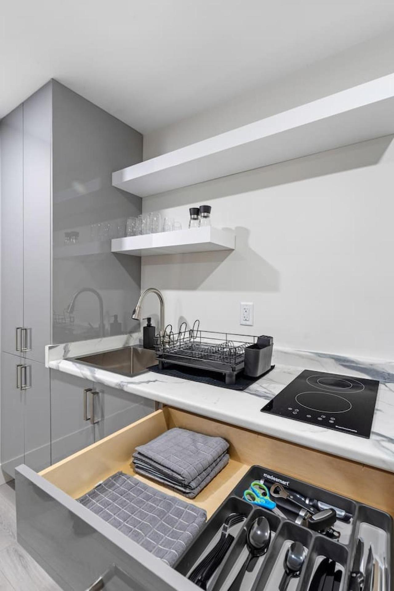 Cozy Basement With Skylights Vancouver