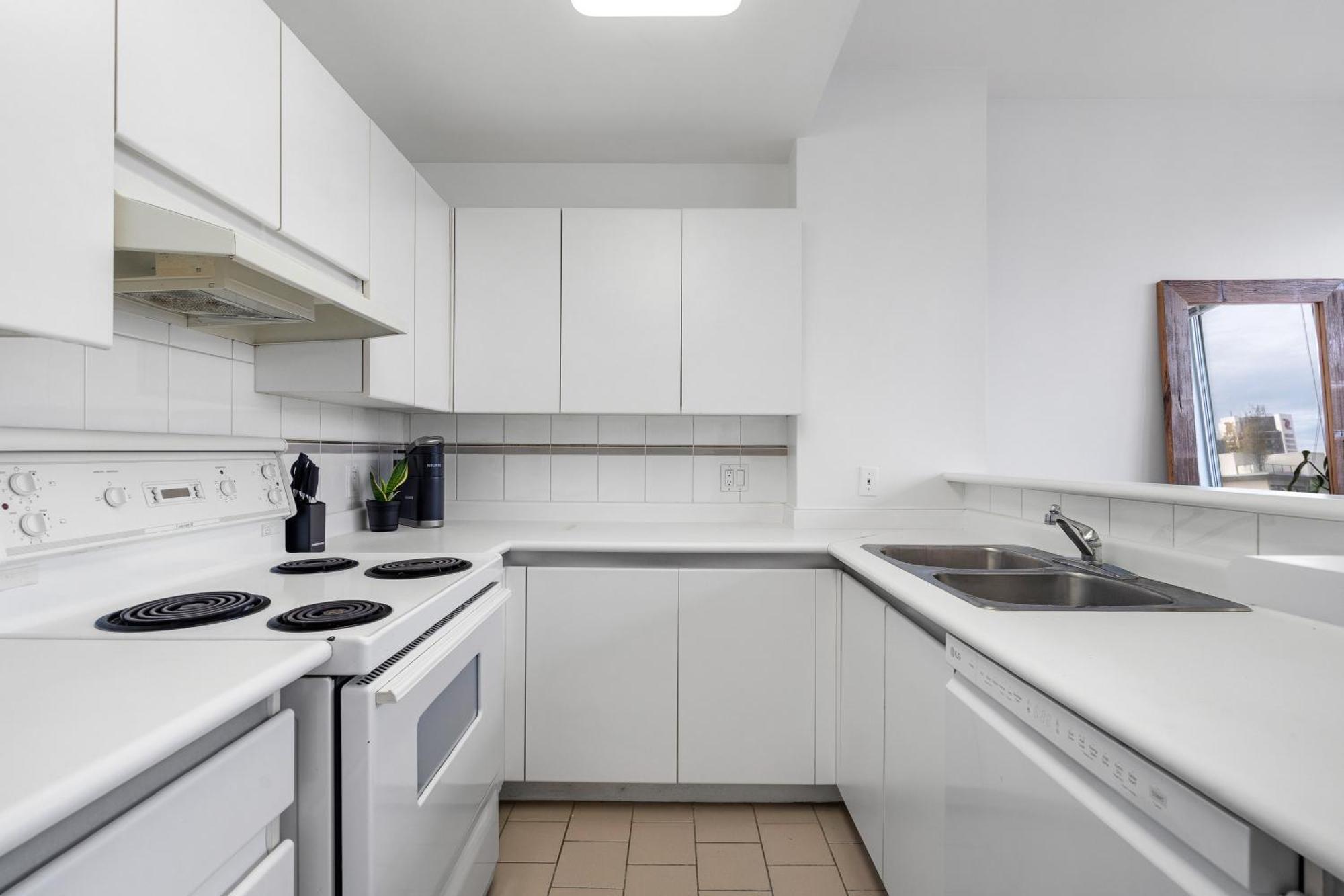 Apartment Downtown Highrise