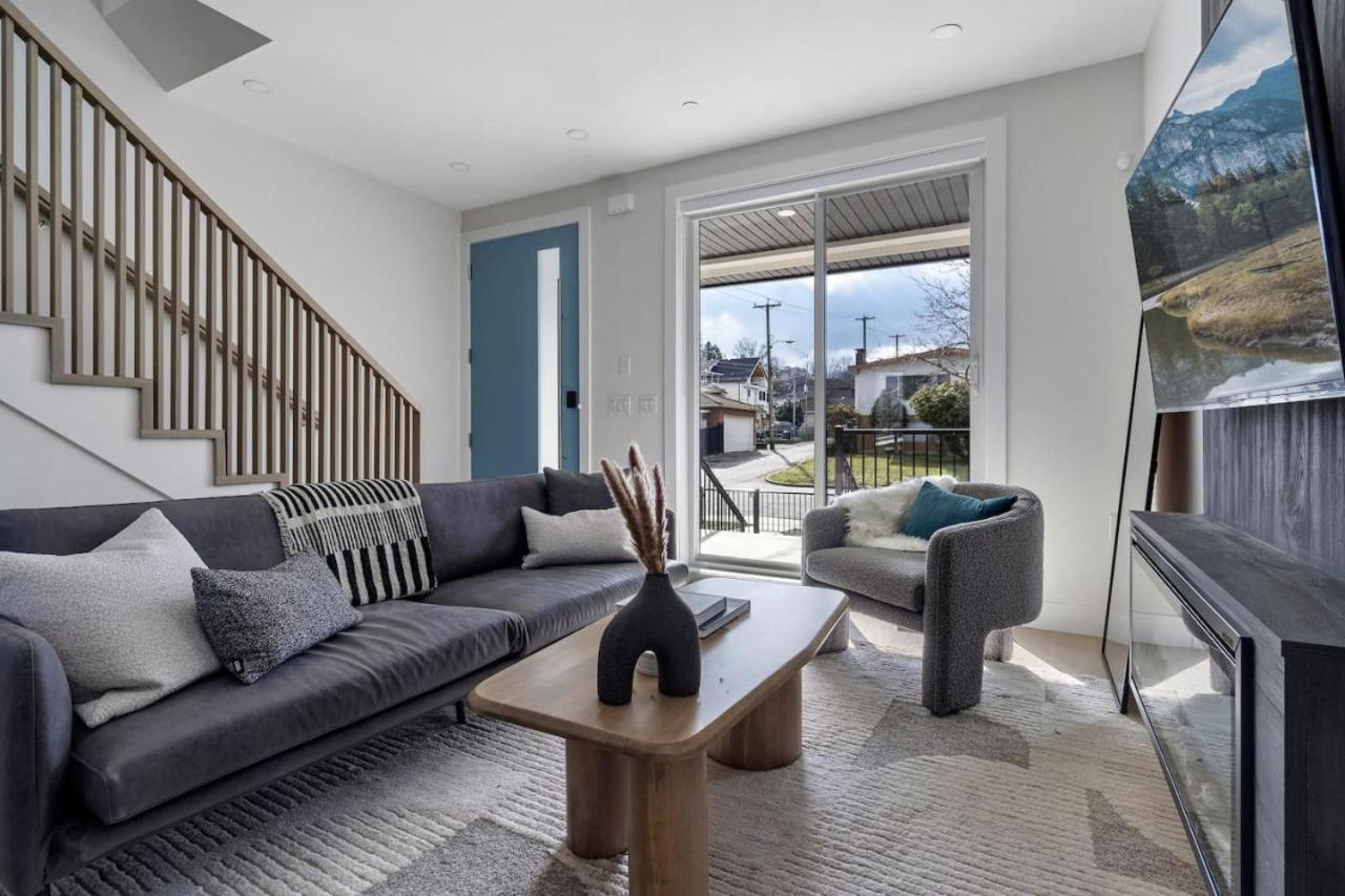 Modern 3 Bedroom Gem Holiday home