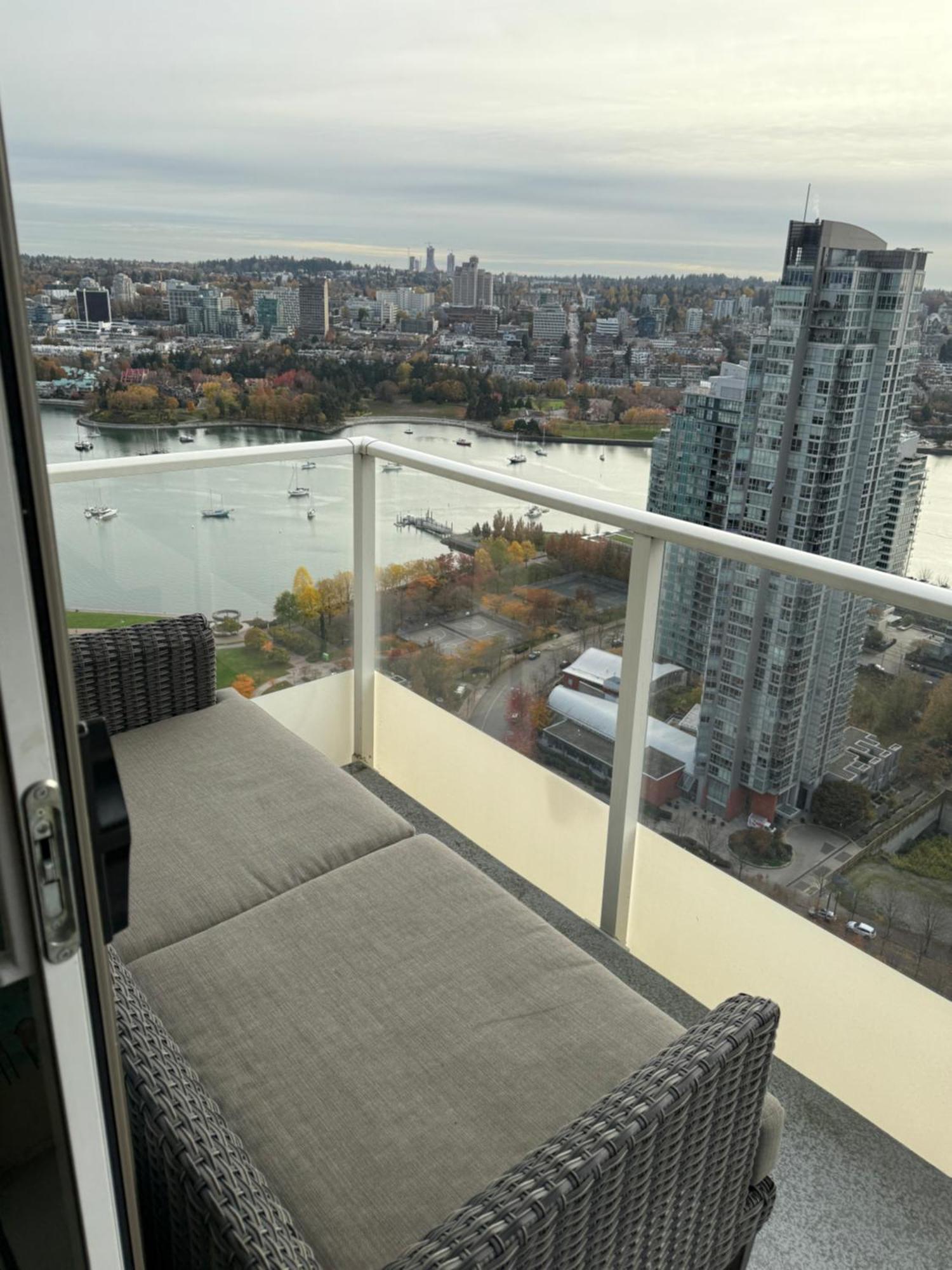 Apartment Beautiful 1 Bedroom In Yaletown