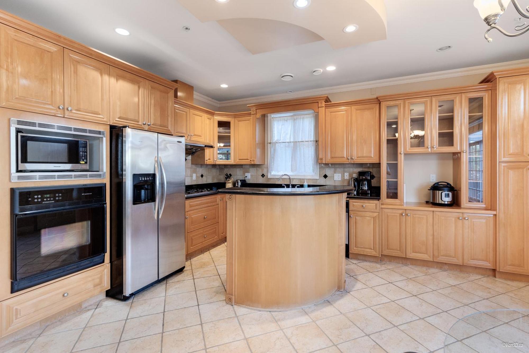 Modern Comfort Getaway In A Quiet Neighborhood Near Downtown