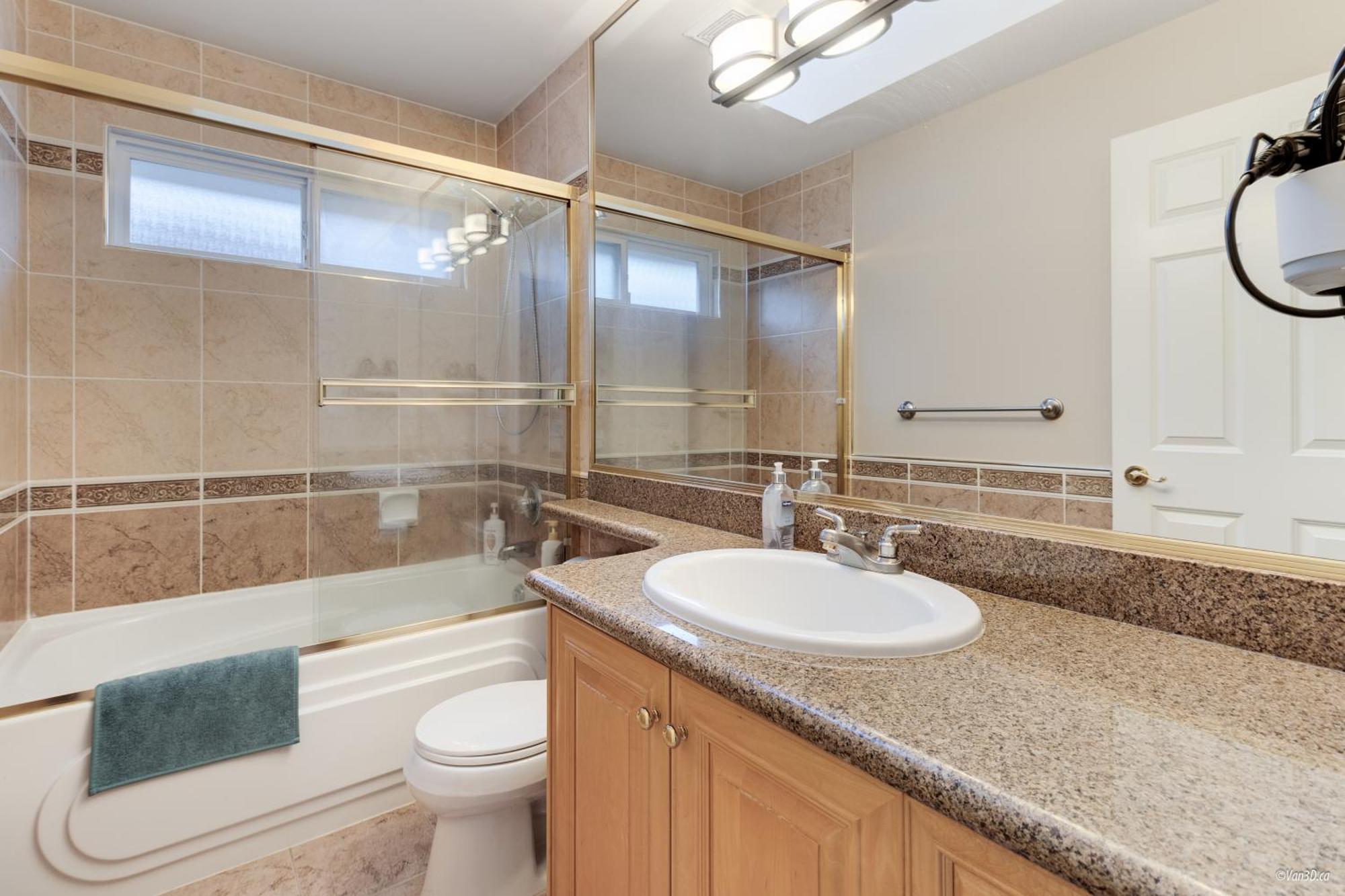 Modern Comfort Getaway In A Quiet Neighborhood Near Downtown Homestay Vancouver