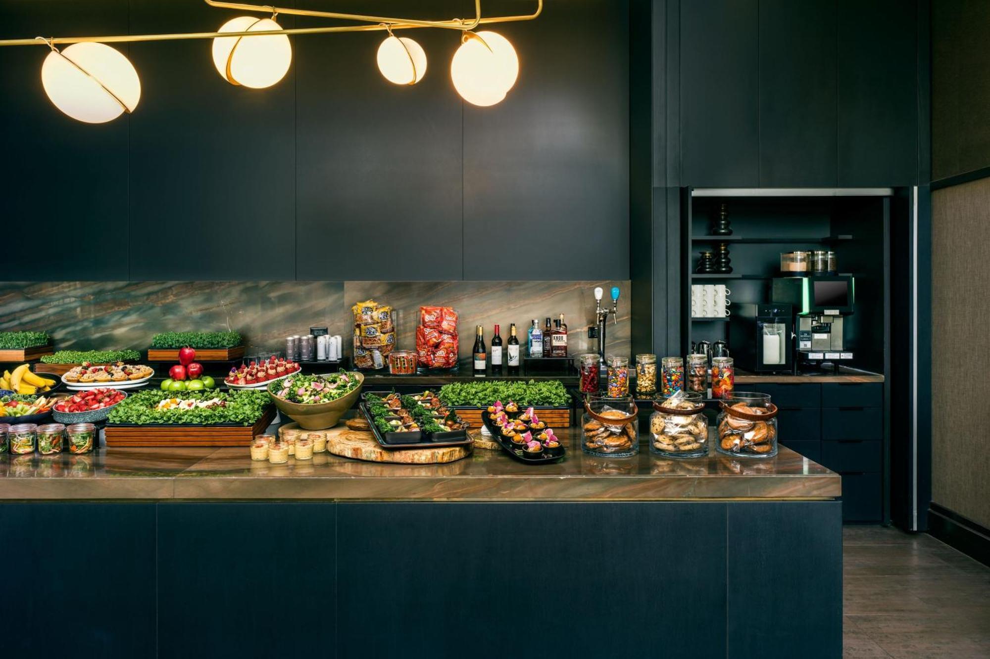 Jw Marriott Parq Hotel 5*