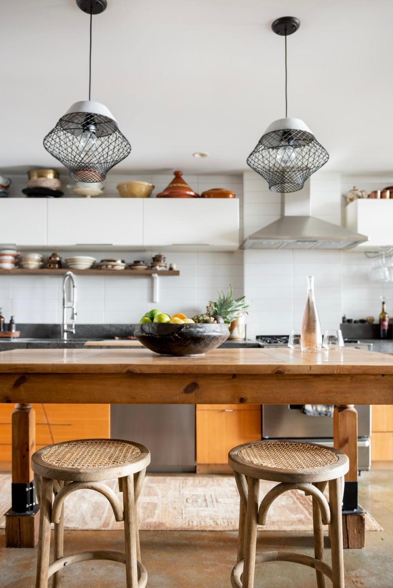 Elevated, Eclectic 2 Bedroom Loft In Apartment