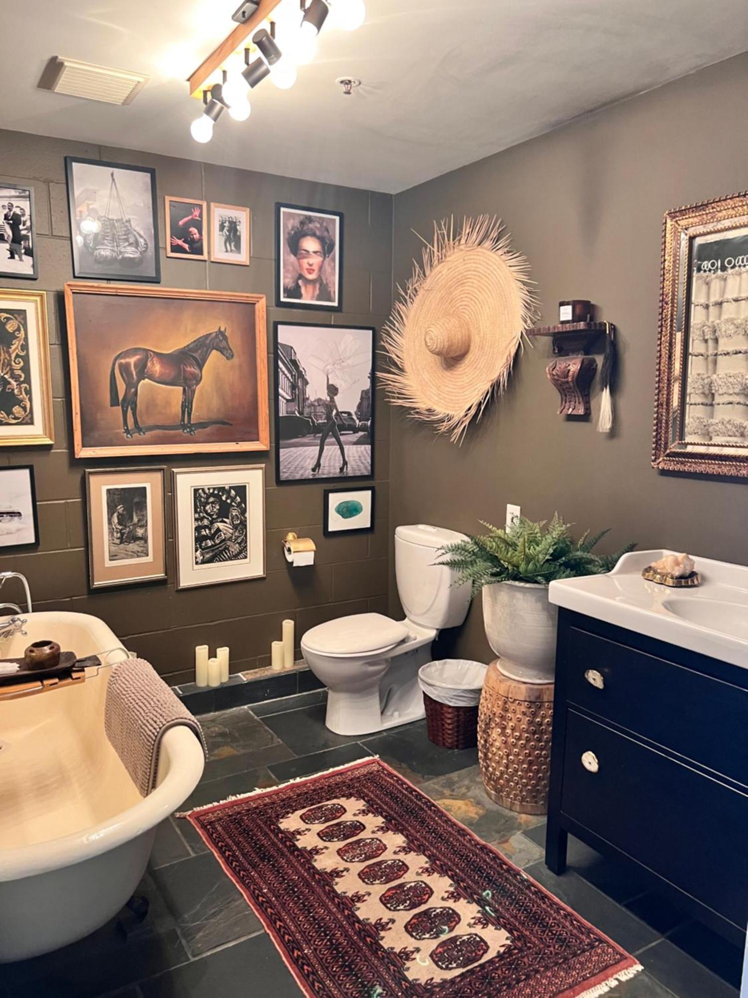 Elevated, Eclectic 2 Bedroom Loft In *