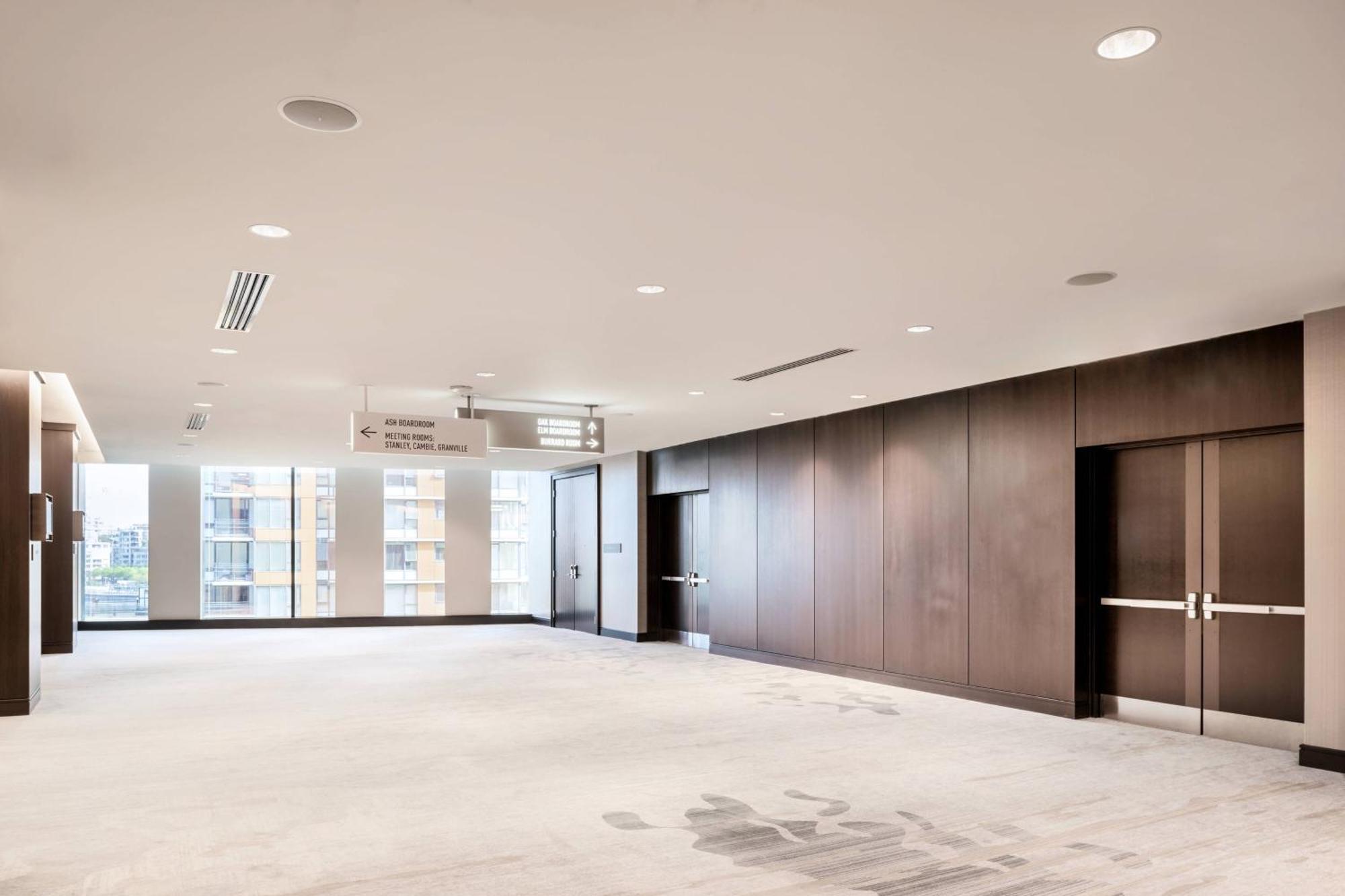 The Douglas, Autograph Collection 5* Vancouver