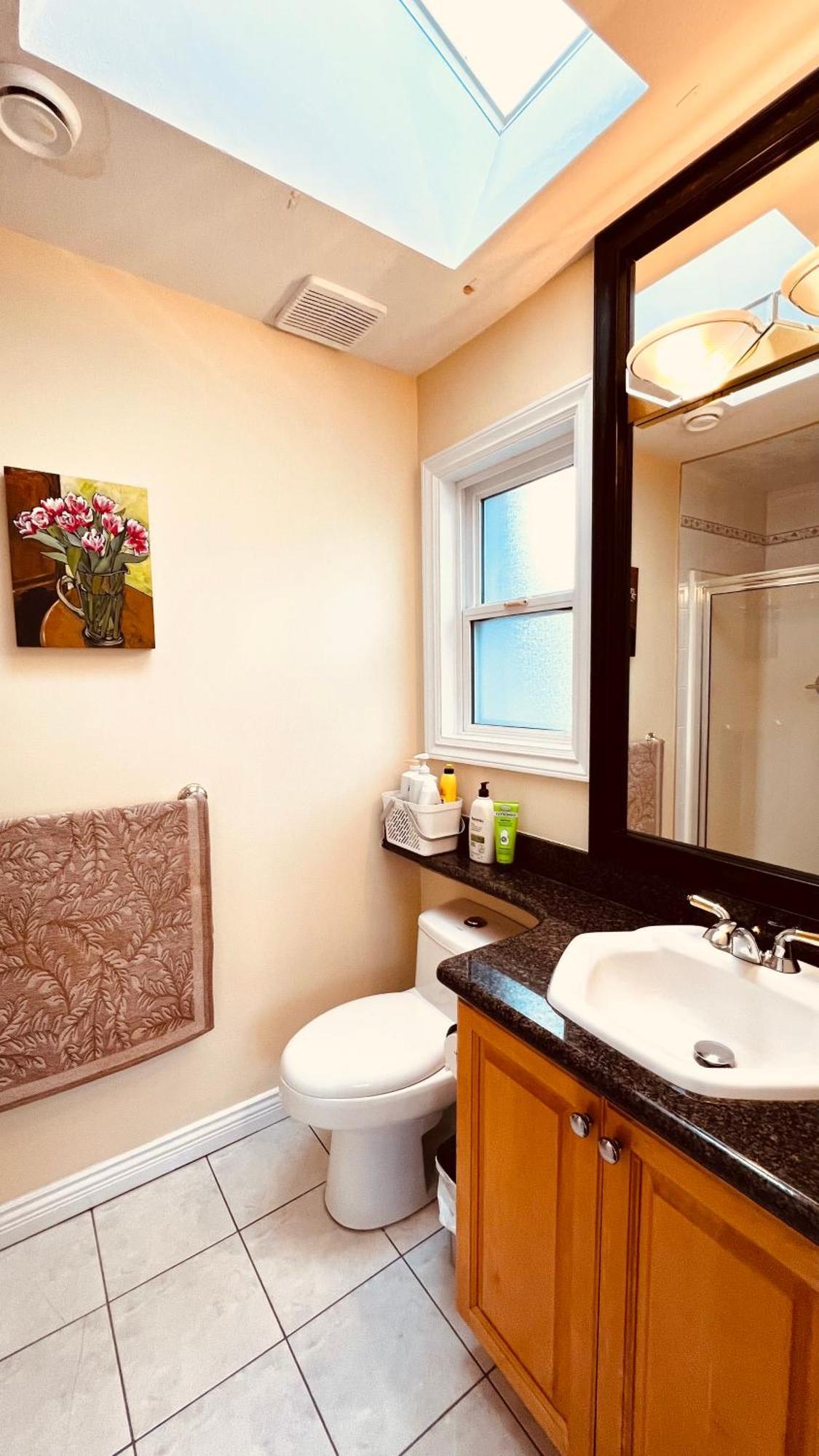 Guest house Coze In Near Yvr Vancouver