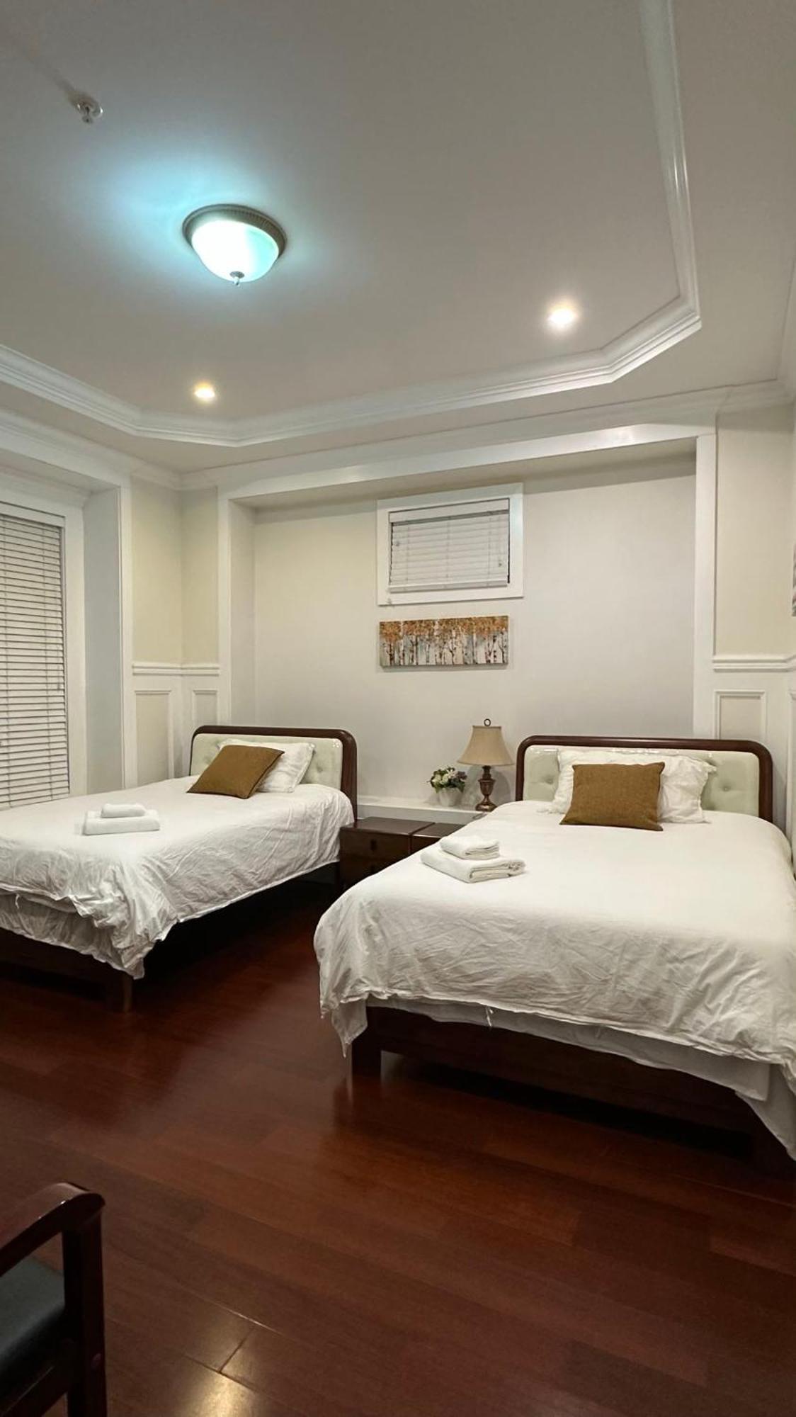 Guest house Luxurious Getaway In Vancouver-private With Attached Bathroom