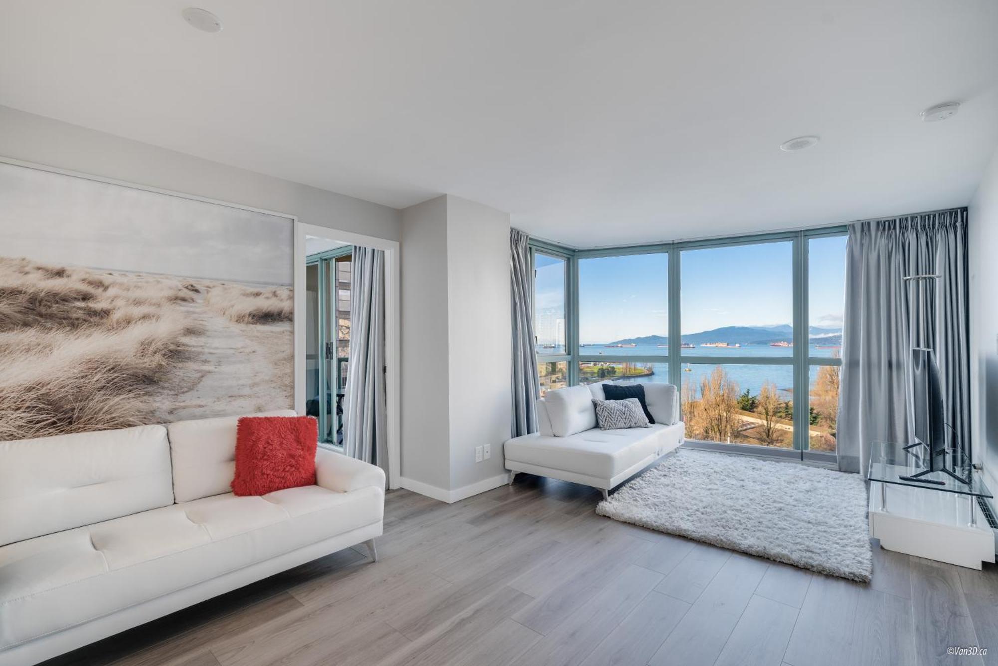 Breathtaking 2 Bedroom In Yaletown With A View Of English Bay