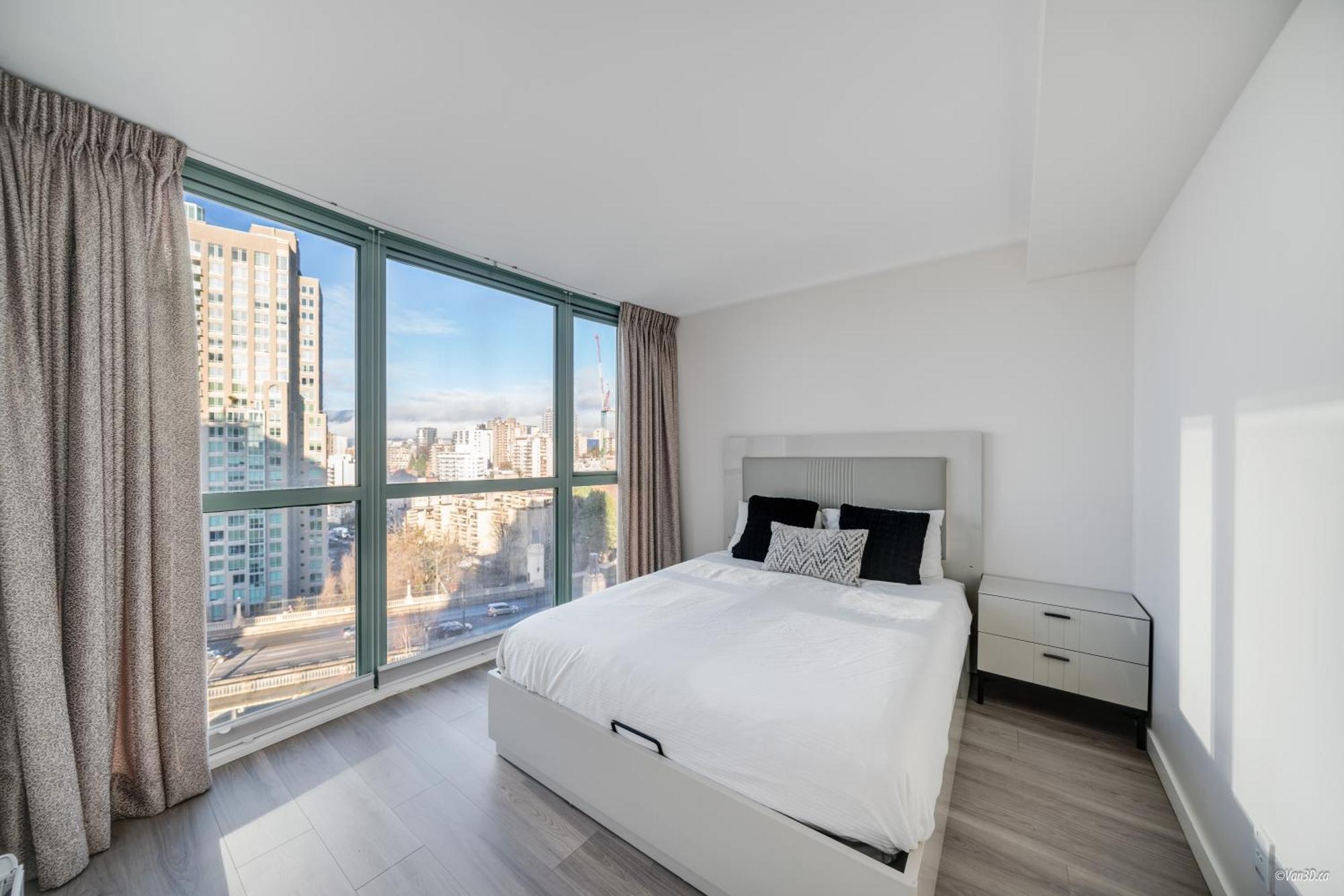 Apartment Breathtaking 2 Bedroom In Yaletown With A View Of English Bay Vancouver