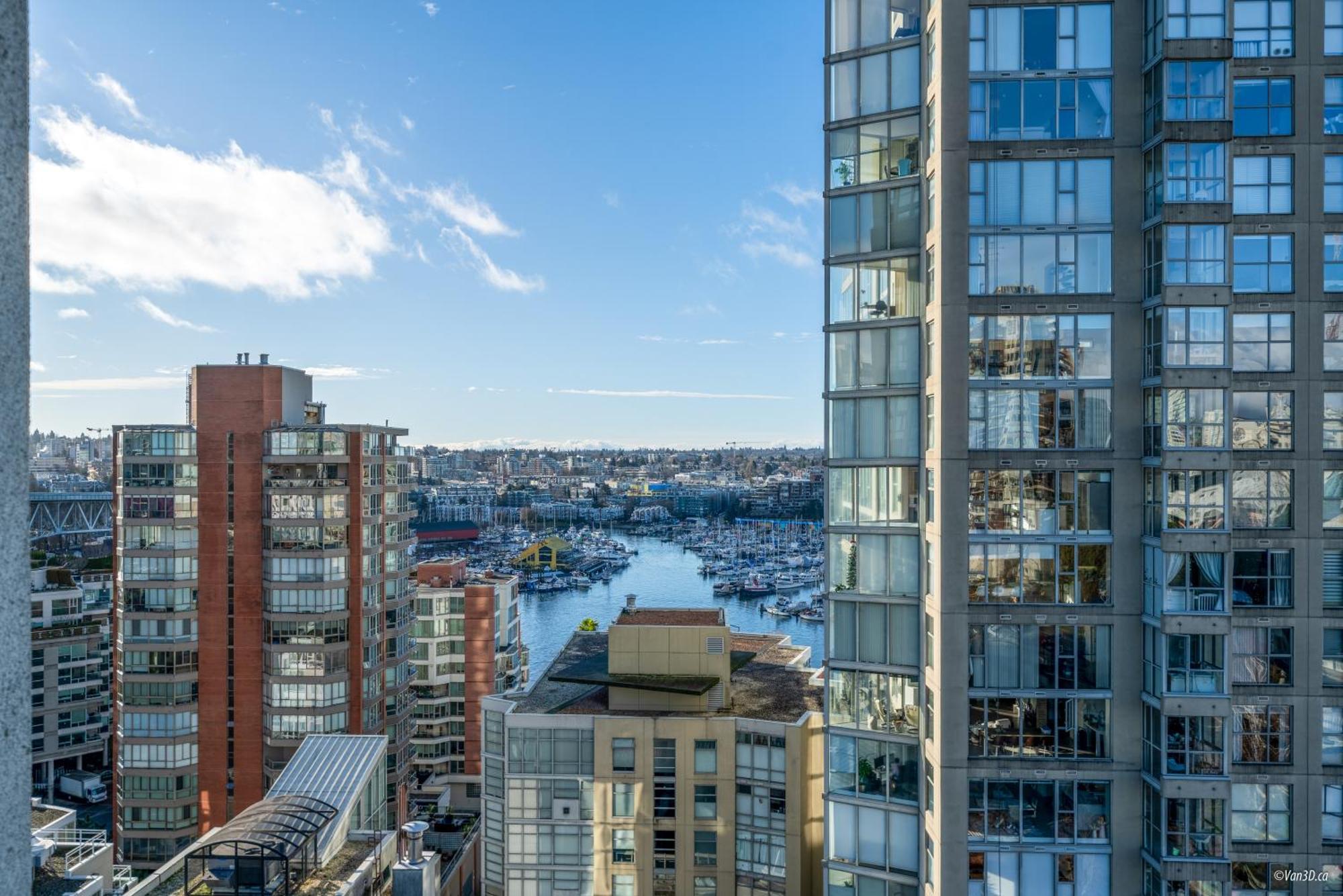 Breathtaking 2 Bedroom In Yaletown With A View Of English Bay *