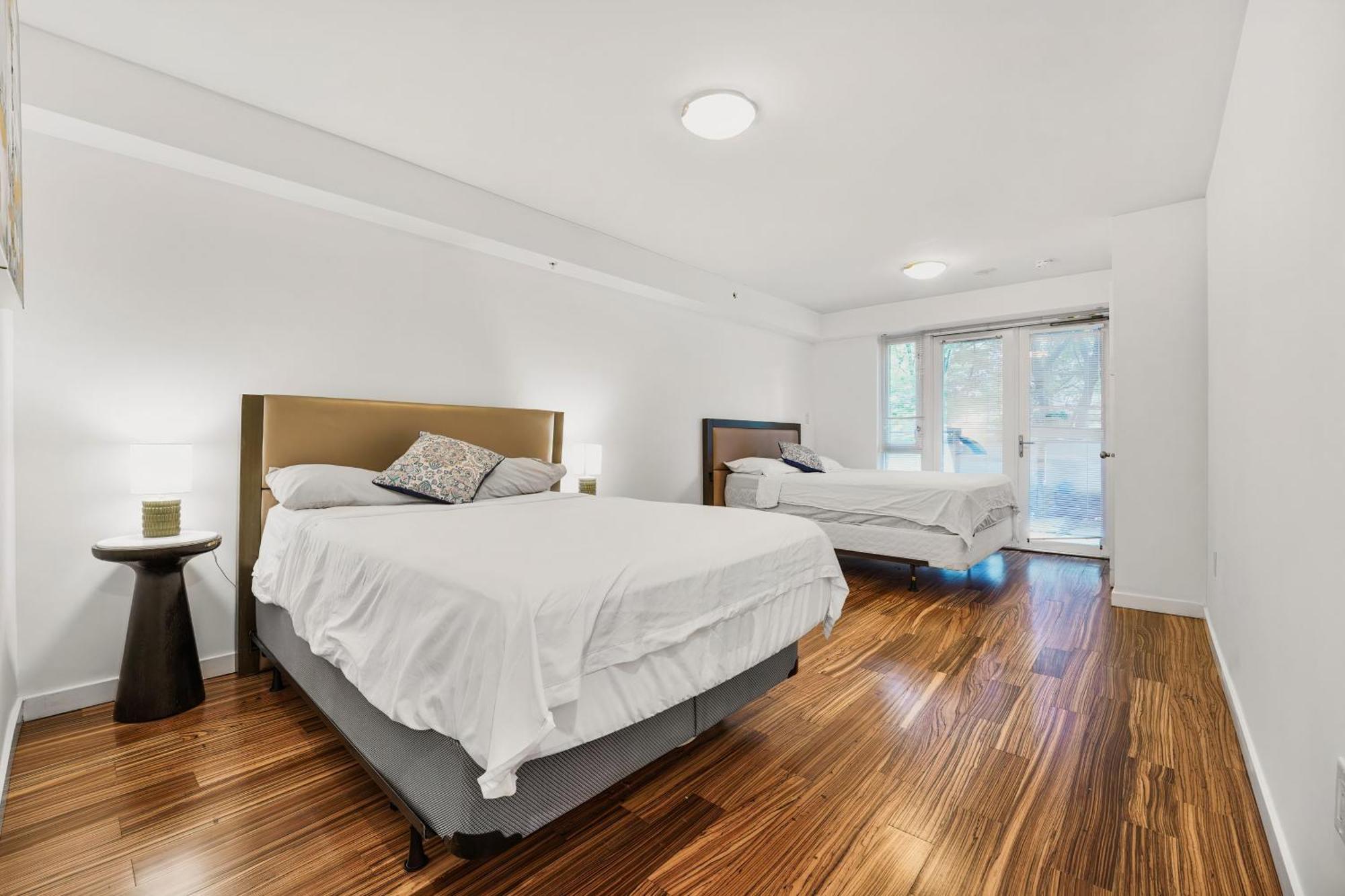 New Listing! Stellar 2 Bedroom Duplex In The Heart Of Downtown With Fireplace