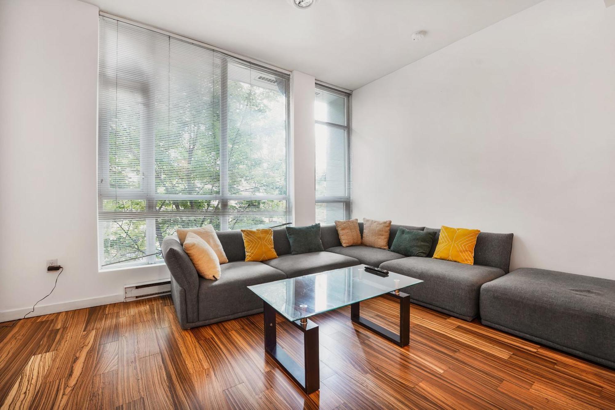 New Listing! Stellar 2 Bedroom Duplex In The Heart Of Downtown With Fireplace