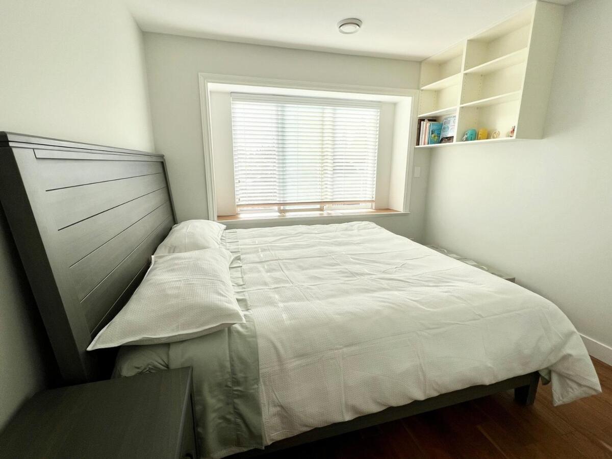 Adorable 4b House-vancouver West Free Parking Holiday home