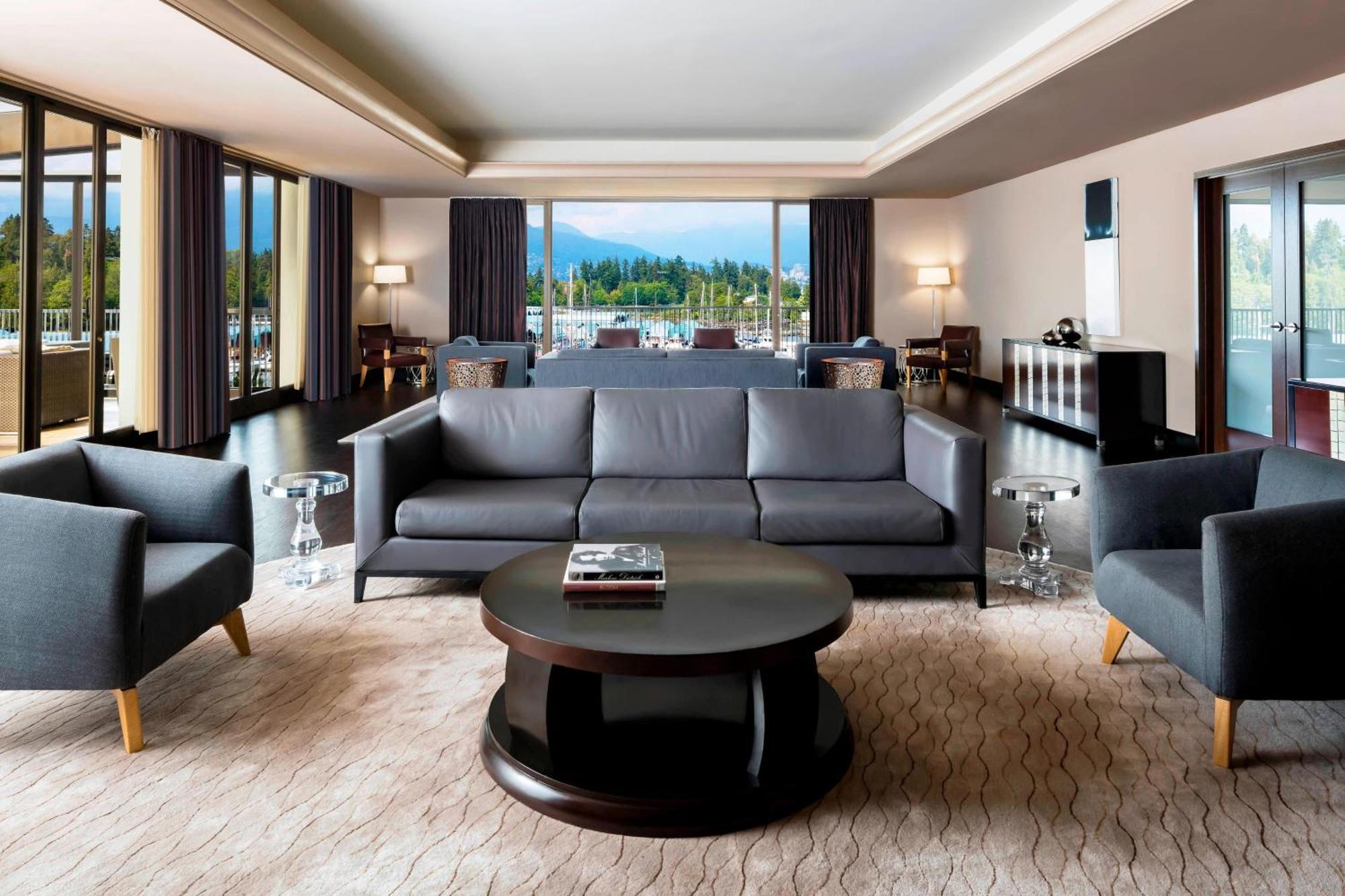 The Westin Bayshore, 4*