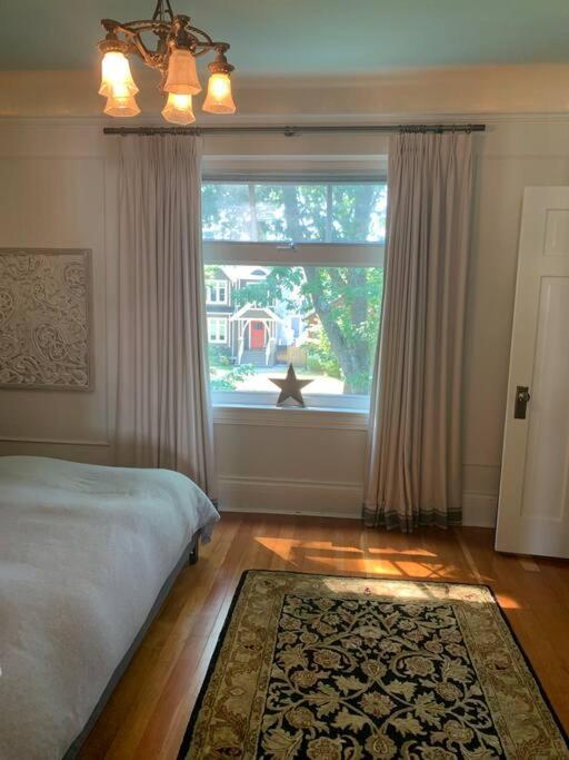 Holiday home Large Renovated Character With 3 Beds/2 Bath