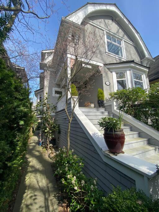 Large Renovated Character With 3 Beds/2 Bath *