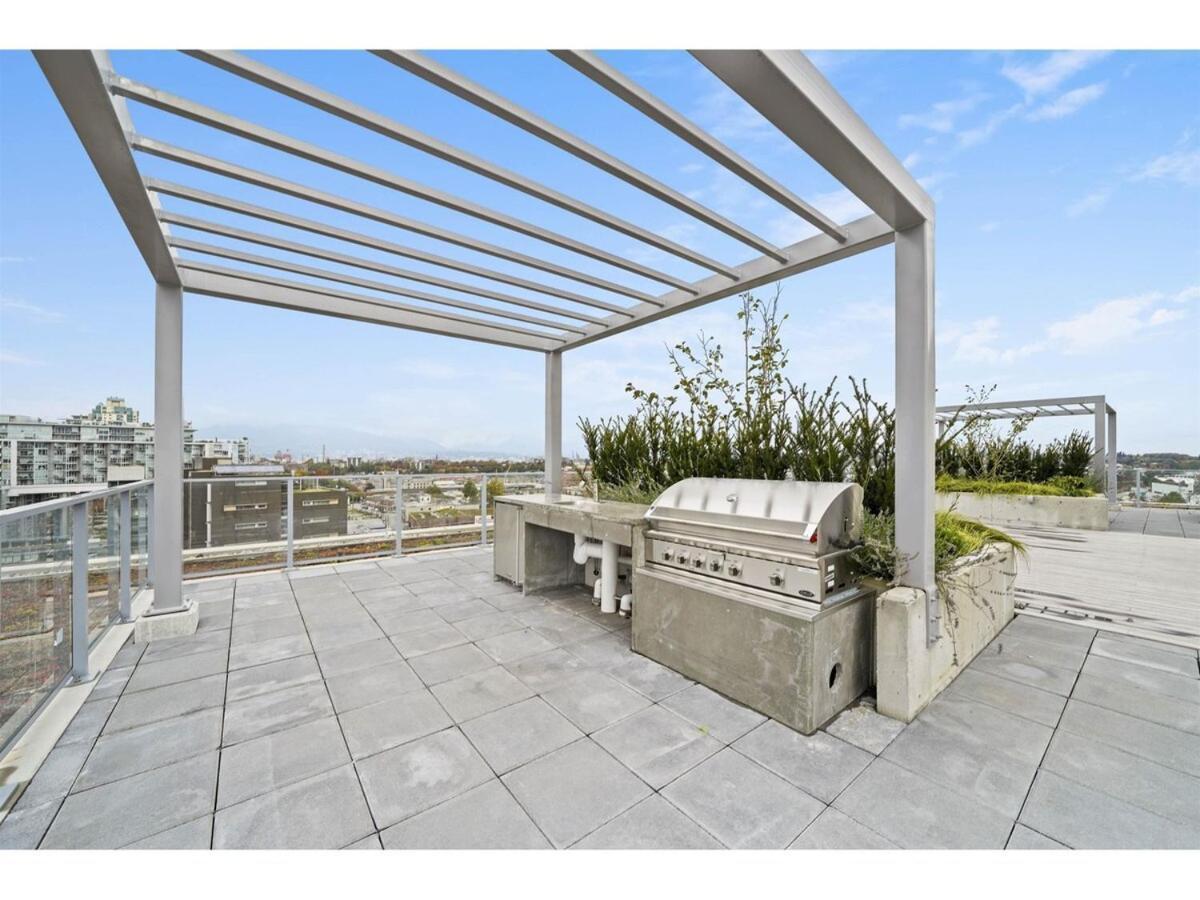 Apartment Modern 2 Bedroom With Ac In Olympic Village Vancouver