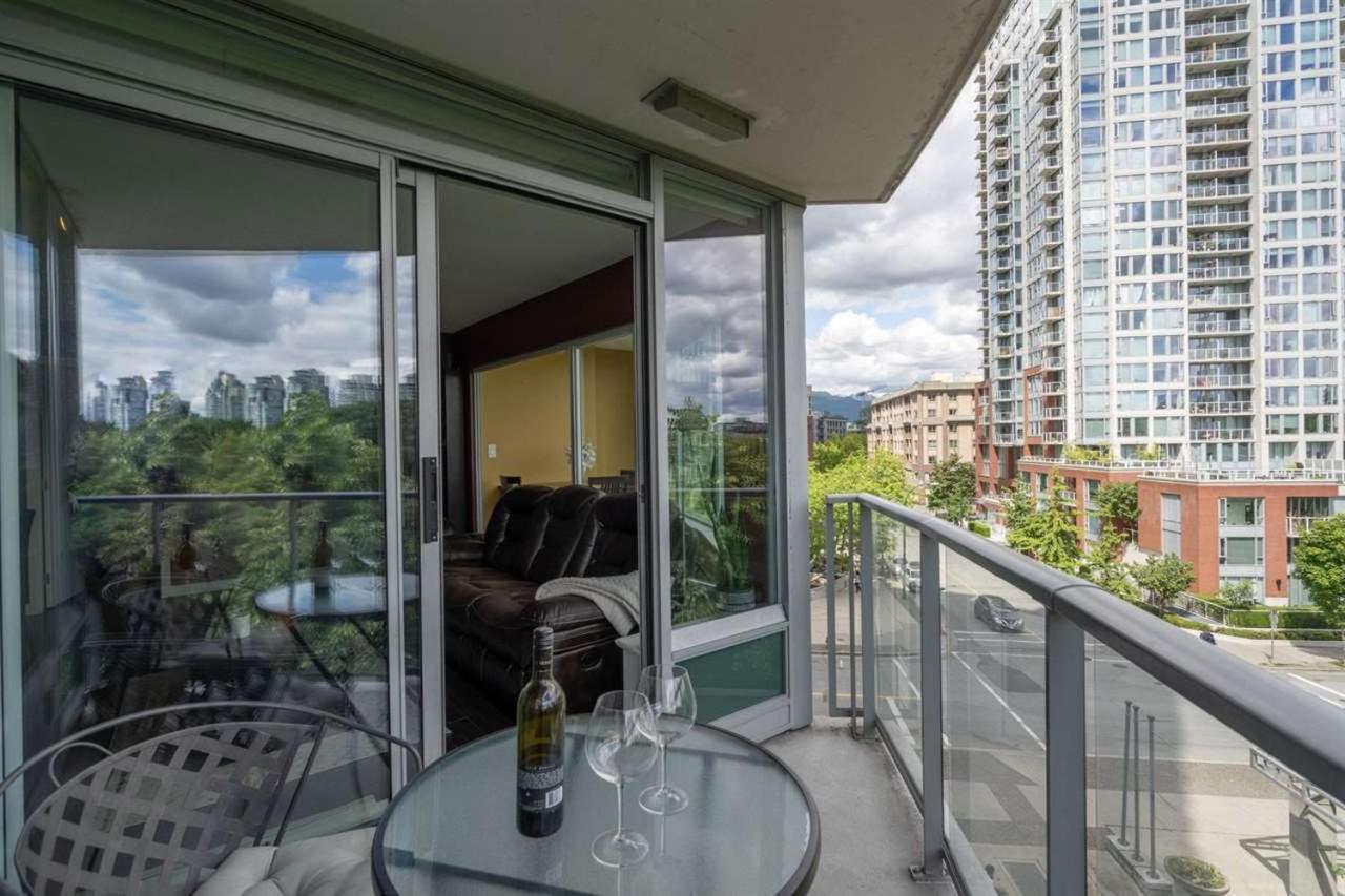 Rogers Arena With Pool Jacuzzi & Sauna Apartment