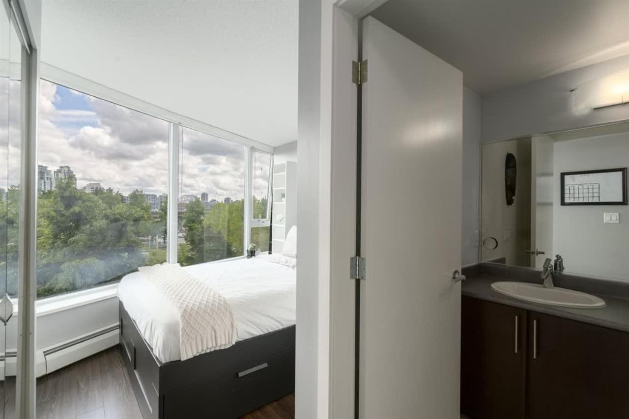Rogers Arena With Pool Jacuzzi & Sauna *