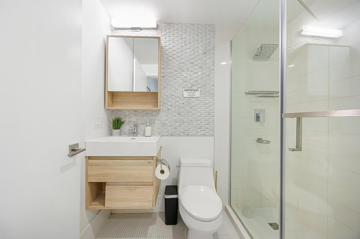 Stylish Near Restaurants & Amenities Apartment *