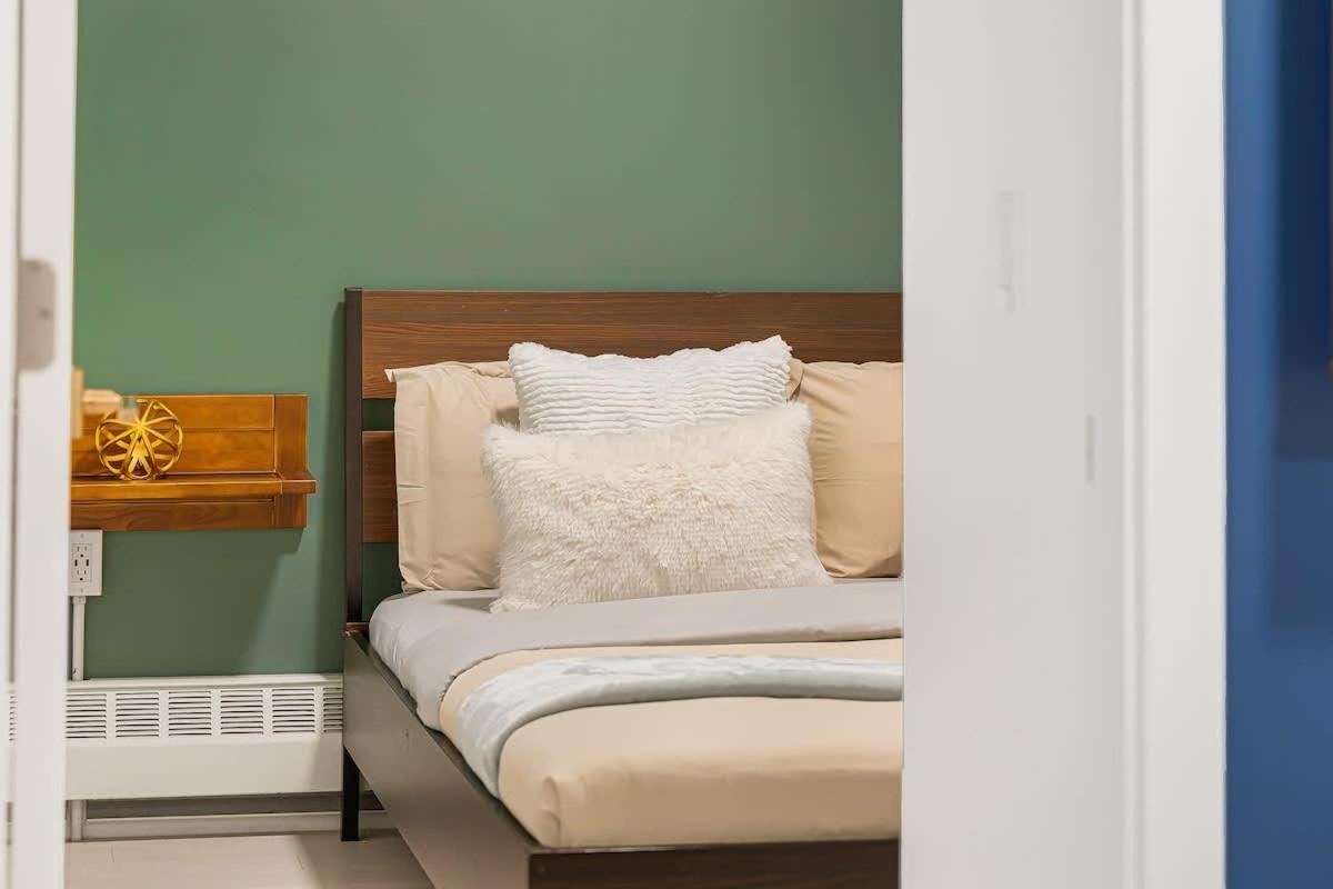 Stylish Near Restaurants & Amenities Apartment Vancouver