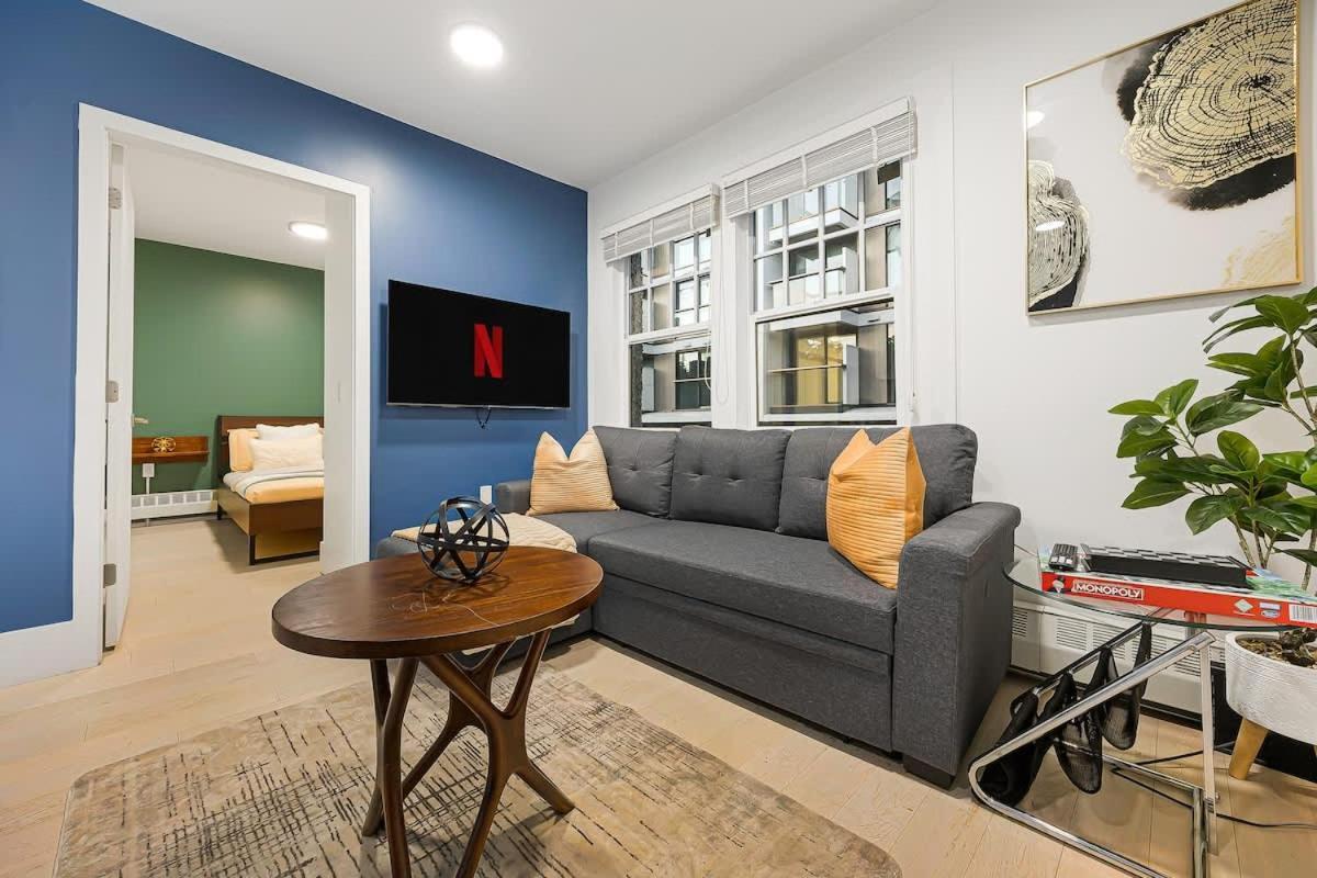 Stylish Near Restaurants & Amenities Vancouver