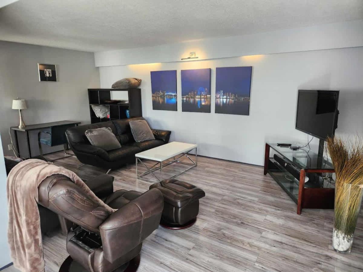 Charming Upper-level 3-bedroom House On Beatrice * Vancouver
